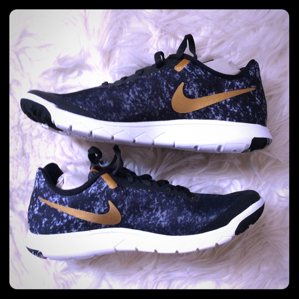 Nike Flex Experience Run 6